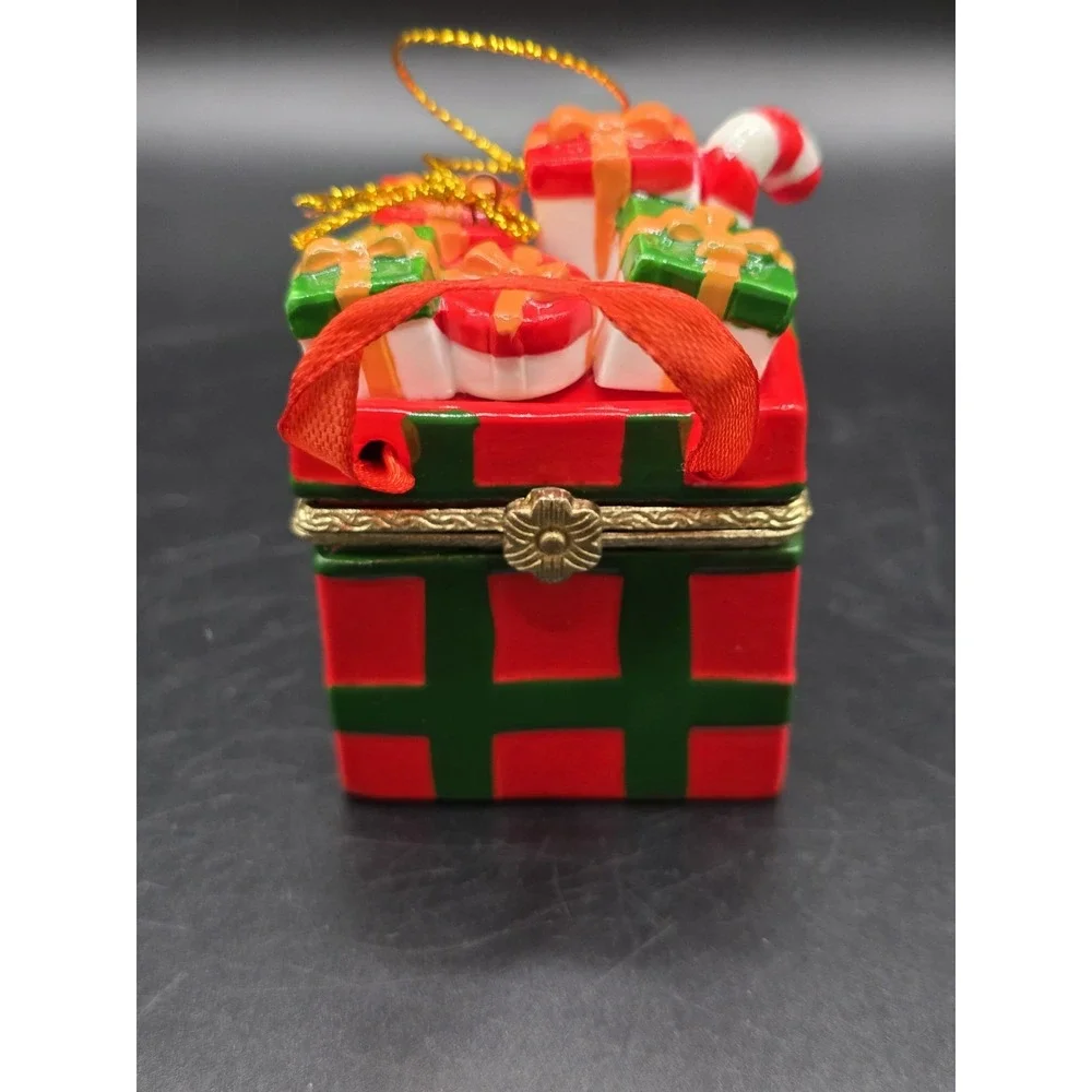 Christmas Present With Bow Porcelain Trinket Box